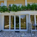 Paloma Blanca