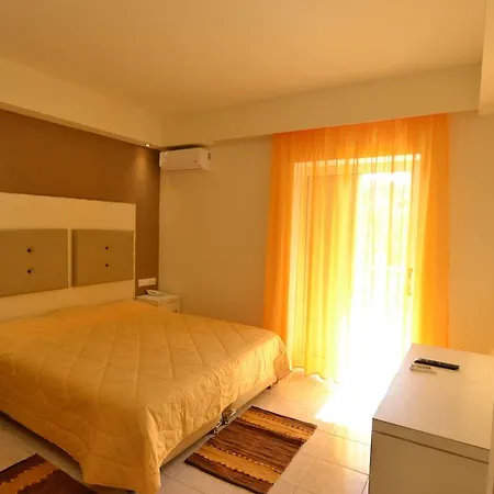 Paloma Blanca Hotel Ýpsos