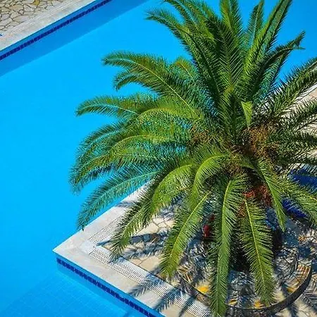 Paloma Blanca Hotel