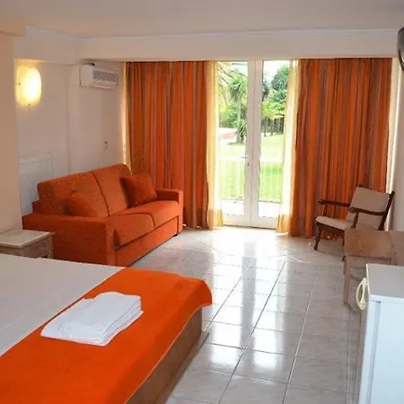 Paloma Blanca 3*