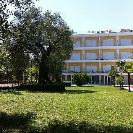 Hotel Paloma Blanca Ýpsos