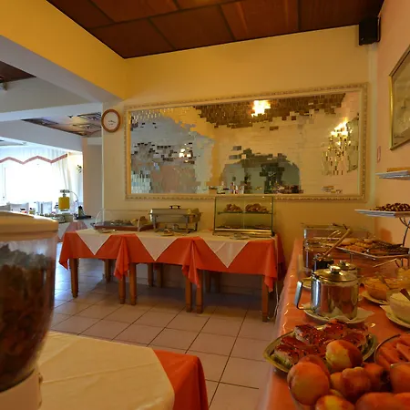 Paloma Blanca Hotel