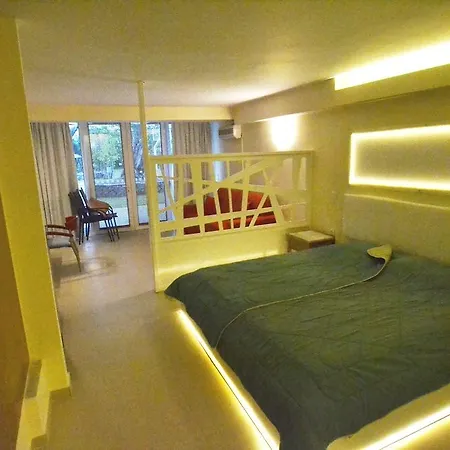 Paloma Blanca Hotel Ýpsos