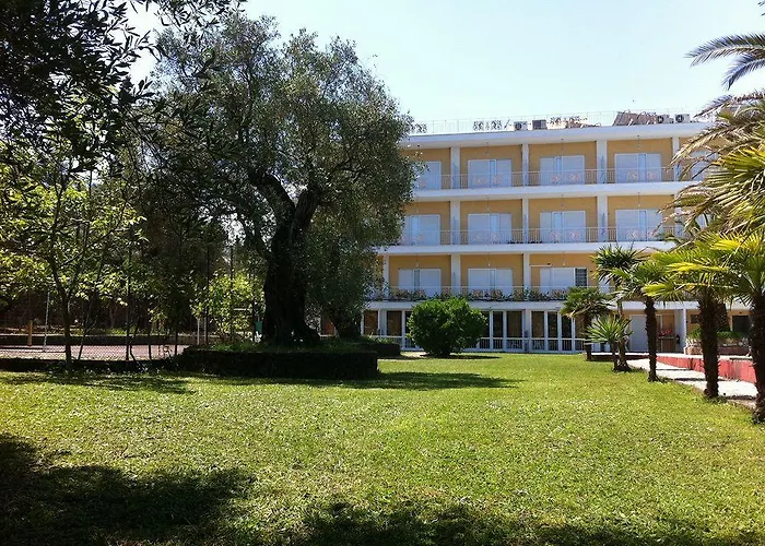 Отель Paloma Blanca Ипсос