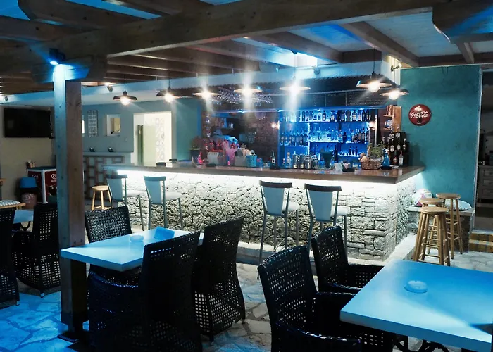 Отель Paloma Blanca 3*