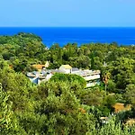 Paloma Blanca Hotel 3*