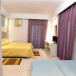 Paloma Blanca 3*