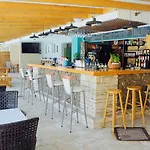Hotel Paloma Blanca Ipsos