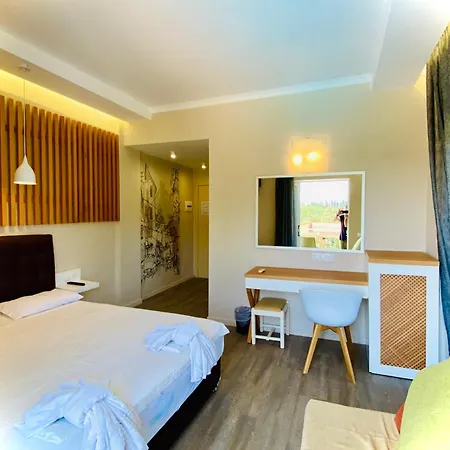 Paloma Blanca Hotel Ýpsos