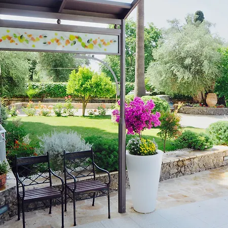 Paloma Blanca Hotel Ýpsos