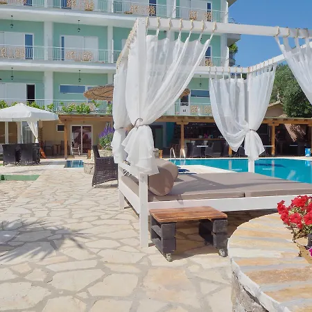 Paloma Blanca Hotel 3*